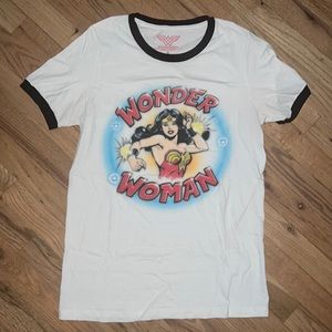 Wonder Woman Air Brush Graphic Tee Size Unisex Small